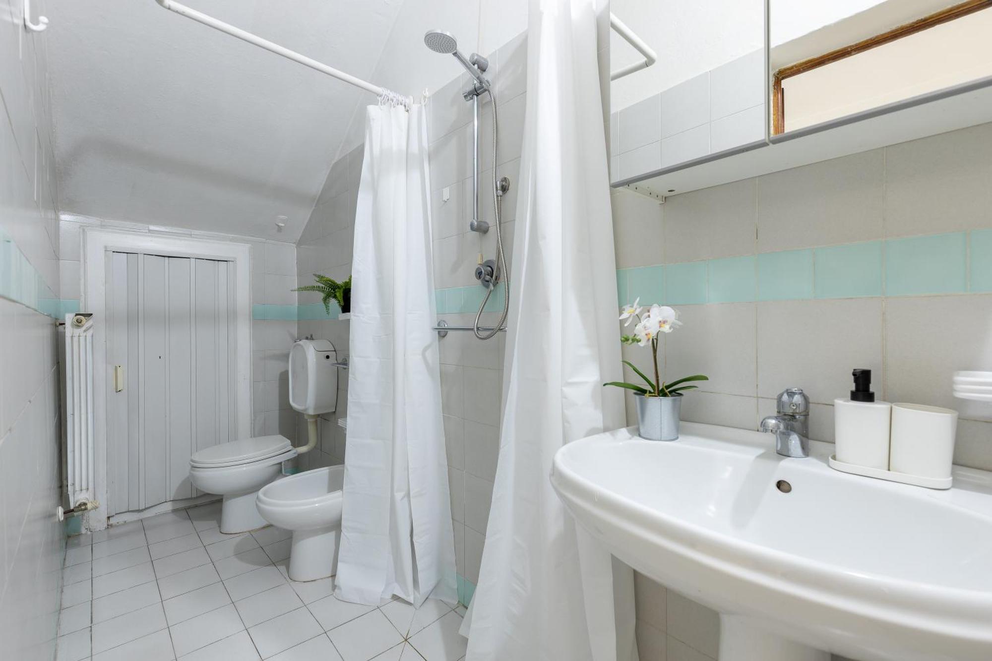 Pisa Bright Apartment Near The Airport Exterior photo